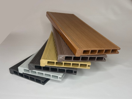 Ступень Ecodecking Титан пустотелая 180х25х3000 Венге